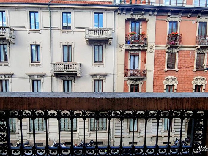 Appartamento quadrilocale in affitto in Via Spartaco, Montenero, Milano