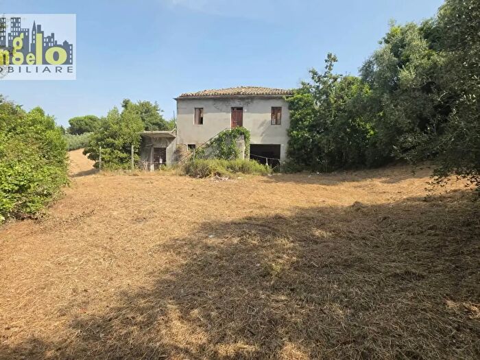 Casa con 5 locali in vendita in Via Carlo Alberto dalla Chiesa Snc, Offida