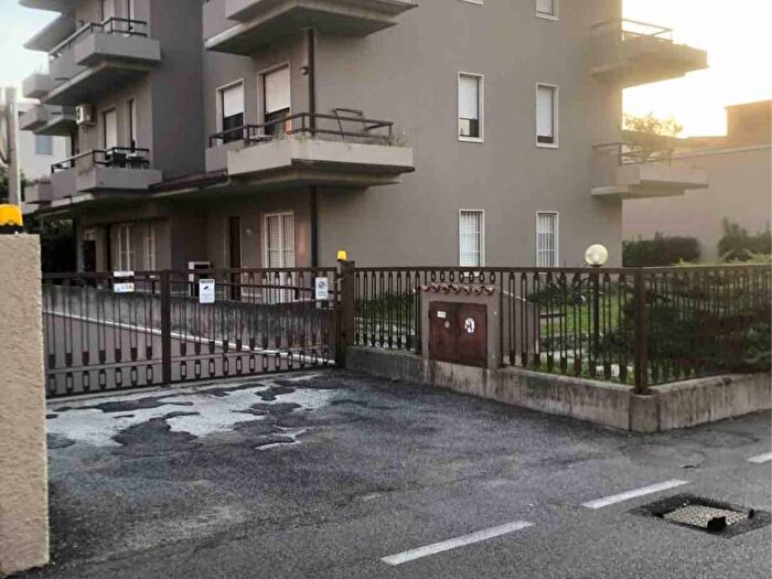 Appartamento monolocale in affitto in Via Vittorio Locchi, Oberdan, Brescia