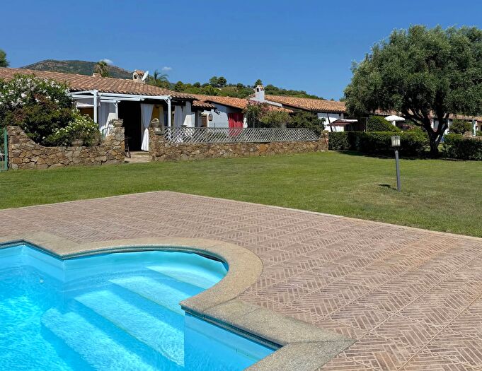 Casa con 5 locali in vendita in Loc Abba Urci, Tertenia