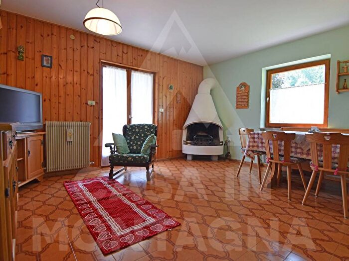 Appartamento trilocale in affitto in Strada Statale delle Dolomiti, Ziano di Fiemme