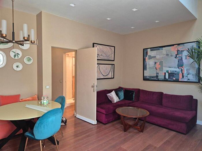 Casa con 5 locali in affitto in Via del Drago dOro, San Frediano, Firenze