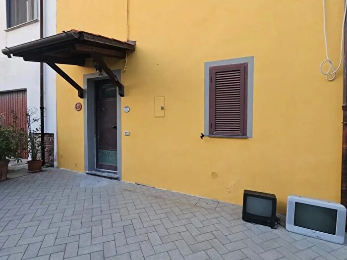 Casa con 5 locali in vendita in Vecchiano