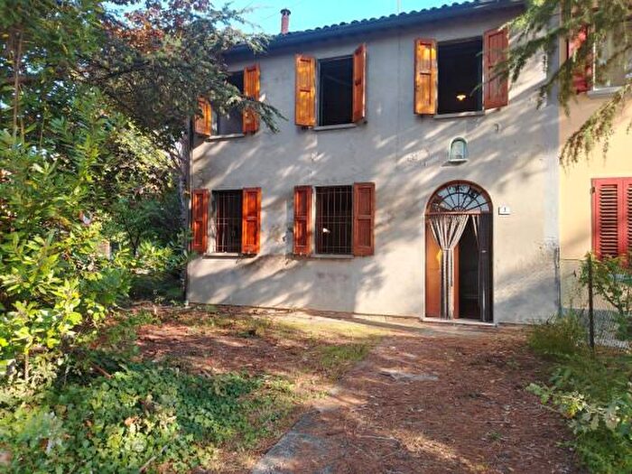 Casa con 6 locali in vendita in Via Lato di Mezzo, Lugo