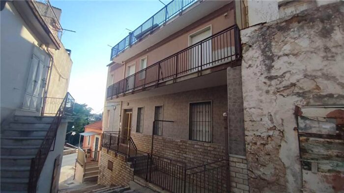 Casa con 10 locali in vendita in San Nicandro Garganico