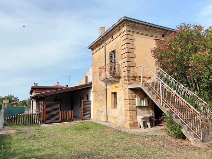 Casa con 7 locali in vendita in Contrada Villa Martelli, Lanciano