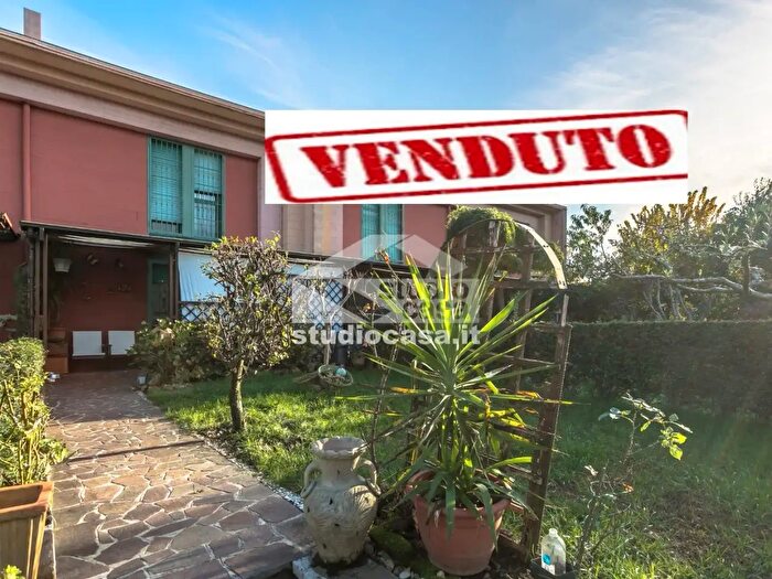 Casa quadrilocale in vendita in Via Giovanni Battista Rampinelli, Bergamo