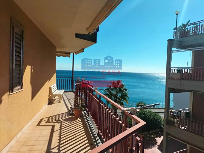 Appartamento bilocale in vendita in Lungomare, Sant'Alessio Siculo