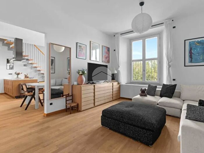Appartamento trilocale in vendita in Alzaia Naviglio Pavese, Milano