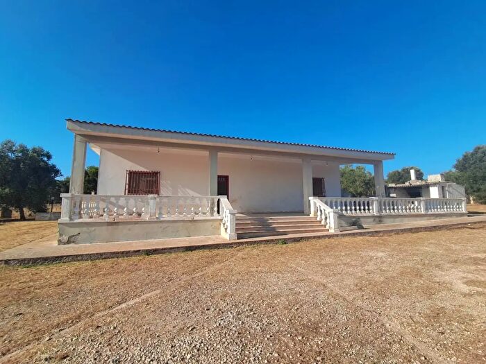 Casa trilocale in vendita in Grottaglie