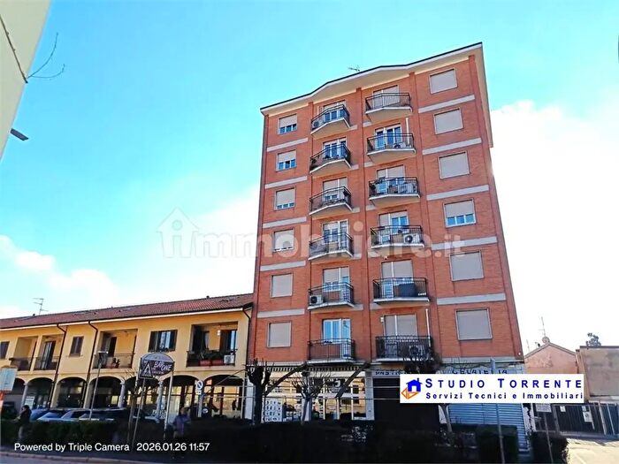 Appartamento trilocale in vendita in Via Sauro, Cormano