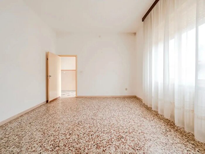 Appartamento quadrilocale in vendita in Via Tomba, Forli