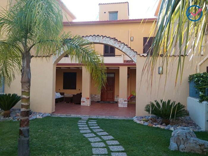 Casa con 5 locali in vendita in Oscar Luigi Scalfaro Contrada Ruffino B, Terrasini