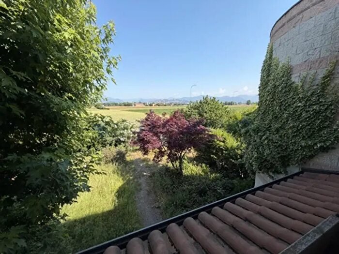 Casa con 6 locali in vendita in Via Stezzano, Azzano San Paolo