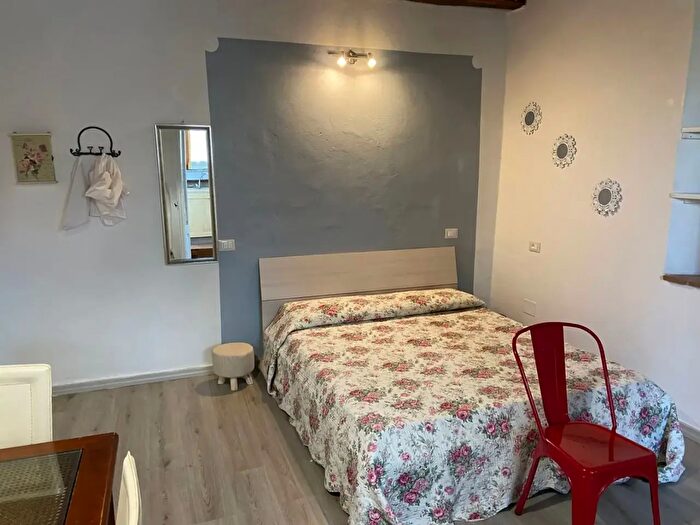 Appartamento bilocale in vendita in Piazza Cavour Snc, Massa Marittima