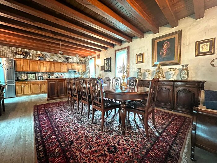 Casa con 5 locali in vendita in Via delle Acquette, Treviso