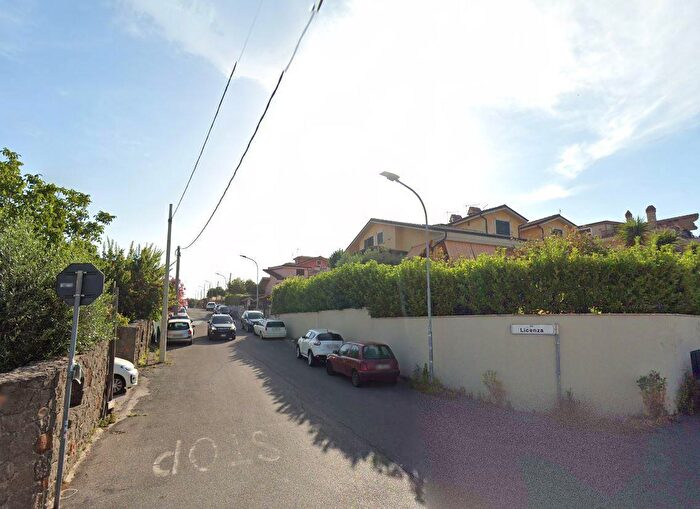 Casa trilocale in vendita in Via Licenza, Guidonia Montecelio