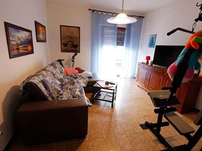 Appartamento trilocale in affitto in Via dei Selmi, Capannori