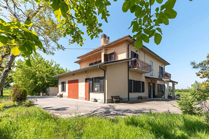 Casa con 7 locali in vendita in Via Maccaferro Bologna, Bologna