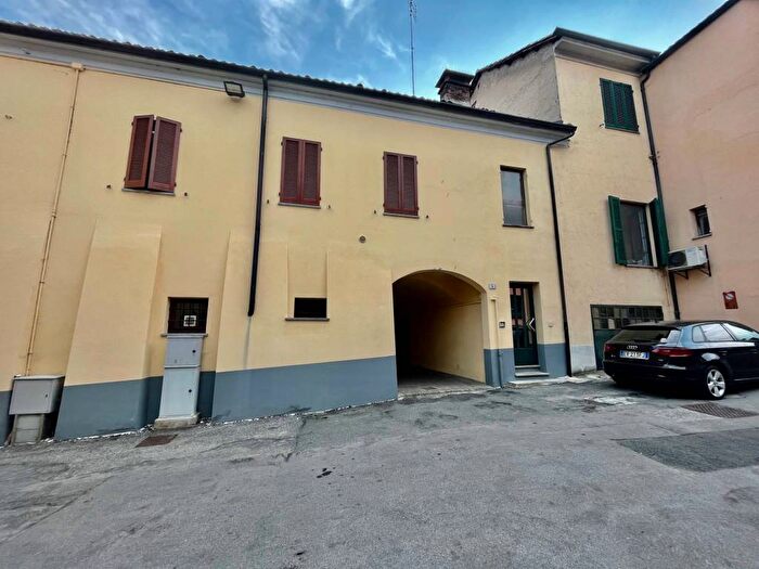 Appartamento trilocale in affitto in Via Urbanetto, Centro, Fossano