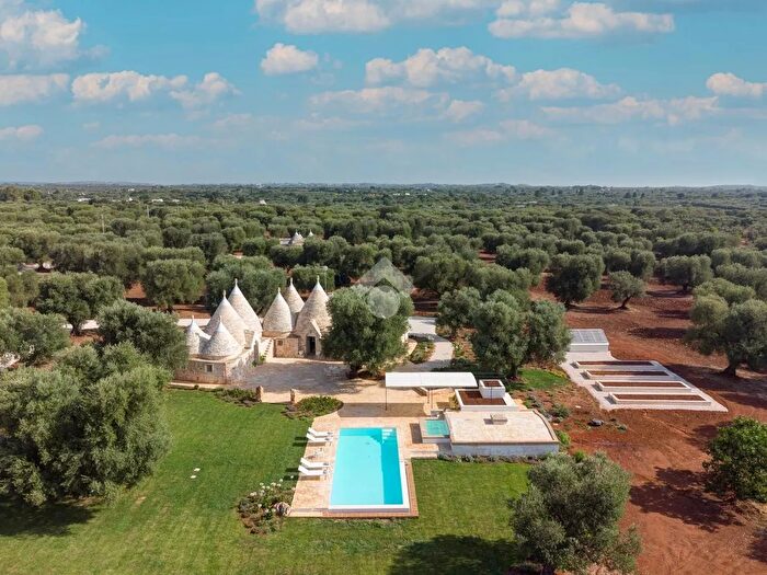 Casa quadrilocale in vendita in Ostuni