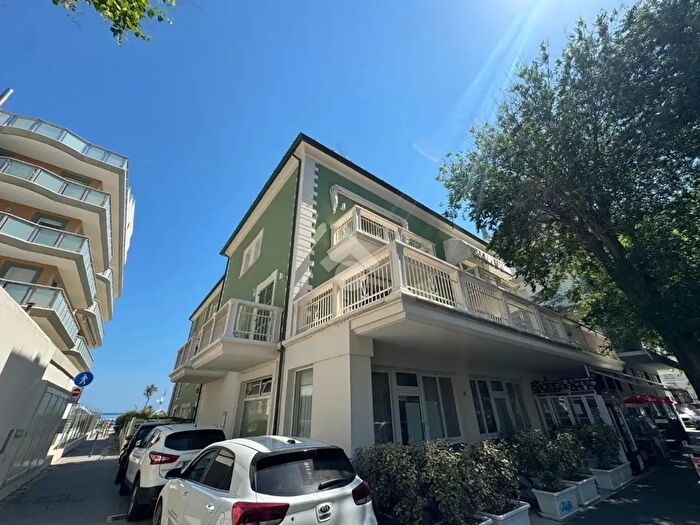 Appartamento monolocale in vendita in Via Giosue' Carducci, Cattolica