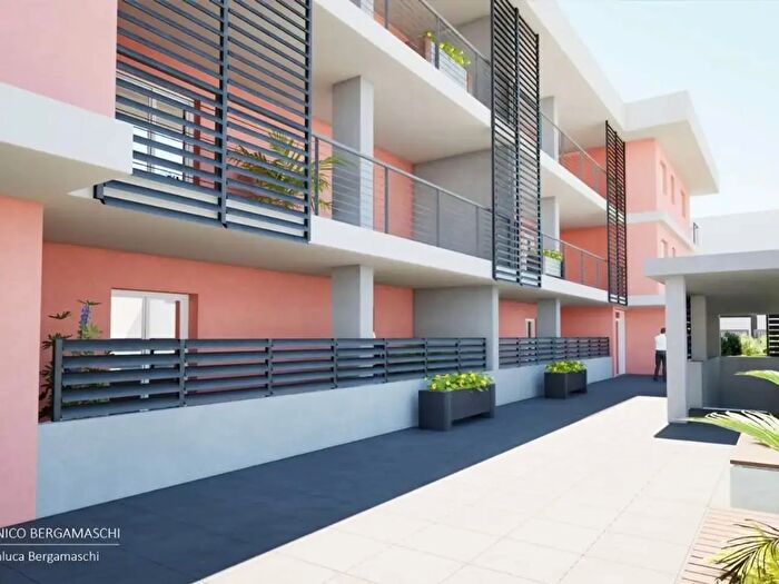 Appartamento con 8 locali in vendita in Via Tommaso Malaspina, Villafranca In Lunigiana