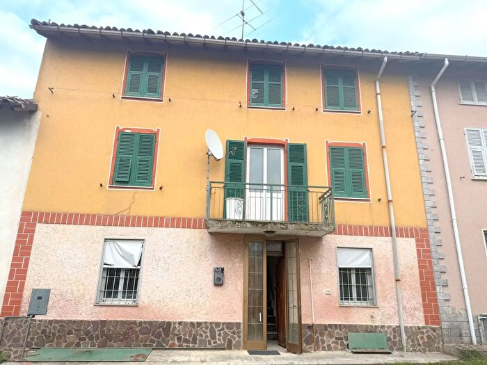 Casa con 5 locali in vendita in Basaluzzo