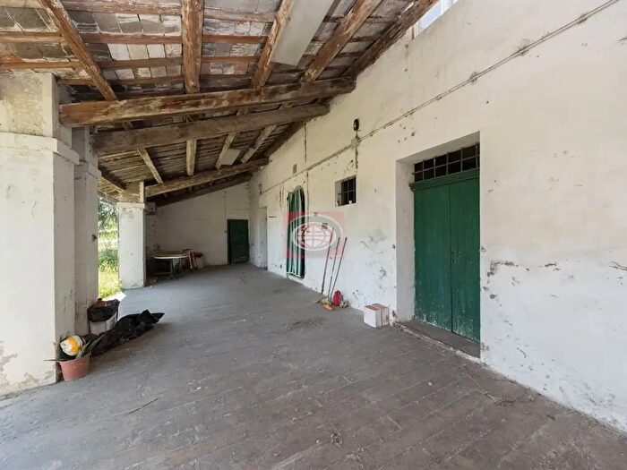 Casa con 11 locali in vendita in Cesena