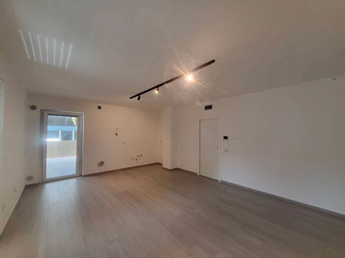 Appartamento quadrilocale in affitto in Via Gioacchino Poli, Sacro Cuore Via Corato, Andria
