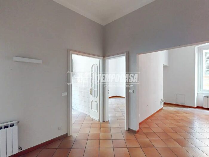 Appartamento trilocale in vendita in Via Cavour, Santa Margherita Ligure