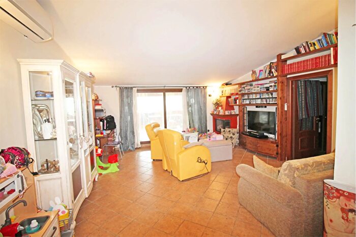 Appartamento con 5 locali in vendita in Balsorano