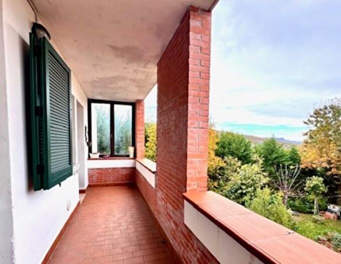 Appartamento con 6 locali in vendita in Via Fratelli Cervi, Alto Reno Terme