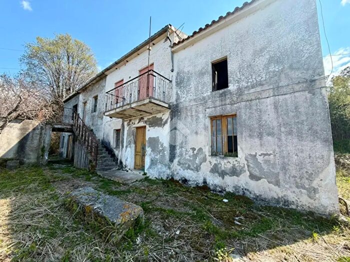 Casa con 7 locali in vendita in Contrada Felicetto, Diamante