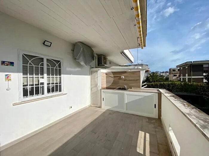 Appartamento bilocale in vendita in Viale Enea, Ardea