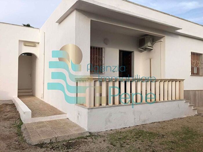 Casa trilocale in vendita in Salve