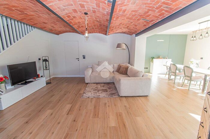 Casa con 6 locali in vendita in Via San Francesco al Campo, Leini