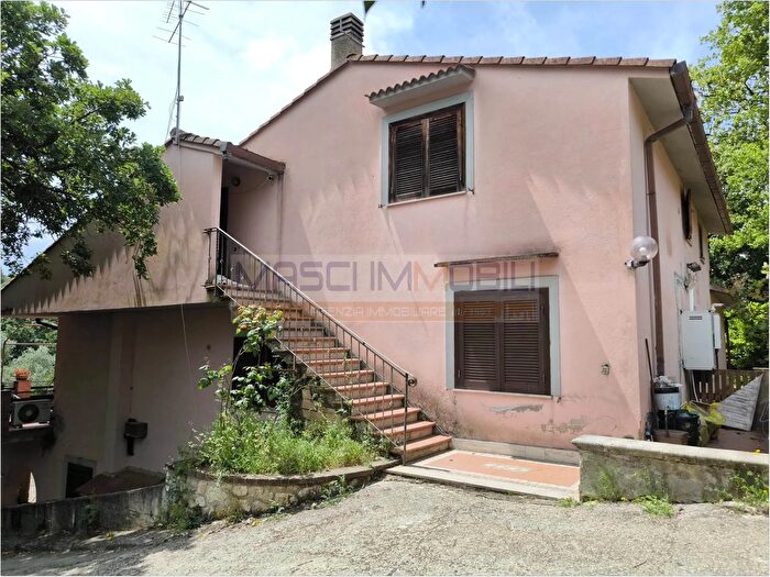 Appartamento trilocale in vendita in Via di Guance Rosse Fiano Romano, Fiano Romano