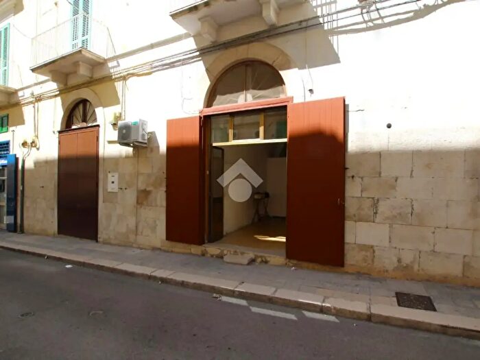 Appartamento trilocale in vendita in Via Luigi Apicella, Molfetta