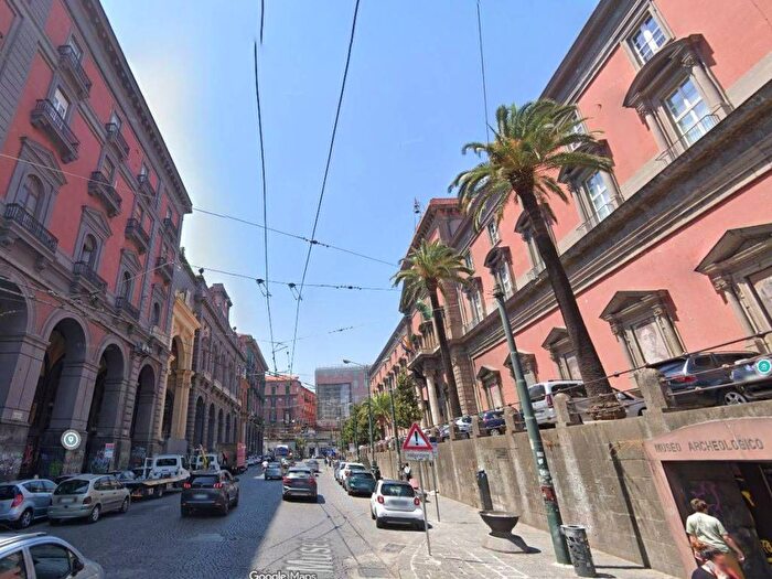 Appartamento quadrilocale in affitto in Via Antonio Villari, Sanità, Napoli