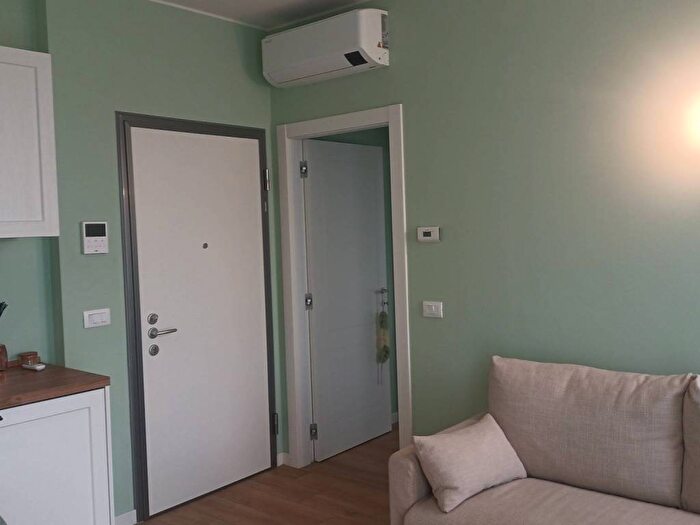 Appartamento bilocale in affitto in Via Buratti, Redona, Bergamo