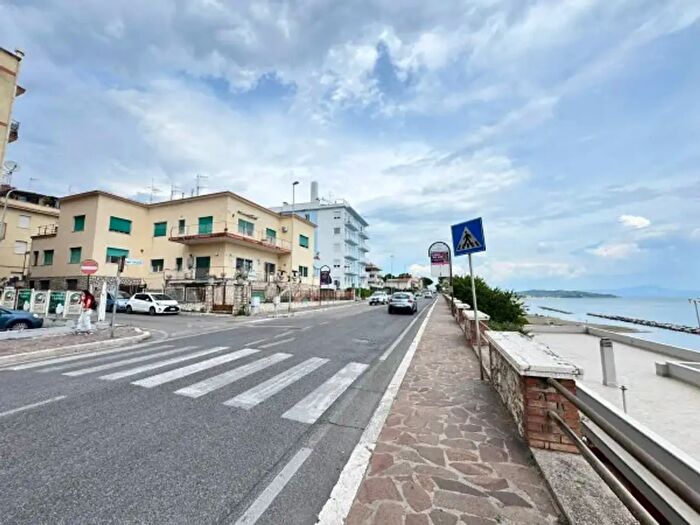 Appartamento quadrilocale in vendita in Via San Giulio, Formia