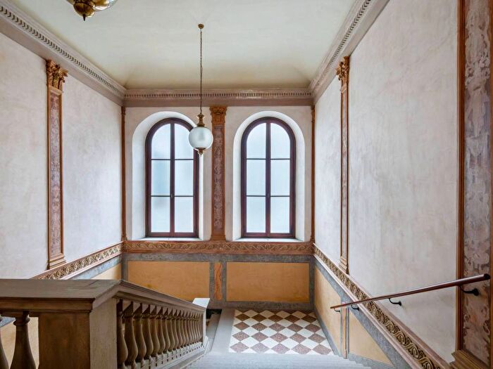 Appartamento con 6 locali in affitto in Piazza Giuseppe Missori, Missori, Milano