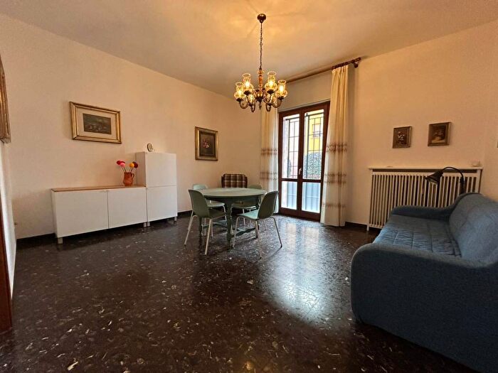 Appartamento quadrilocale in affitto in Via dellEsperanto, Centro Garibaldi, Casalecchio di Reno