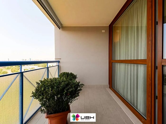 Appartamento quadrilocale in vendita in Via Umberto Ceva, Milano