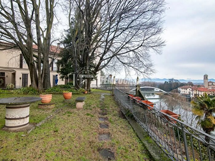 Appartamento bilocale in vendita in Piazza Cavour, Vaprio DAdda