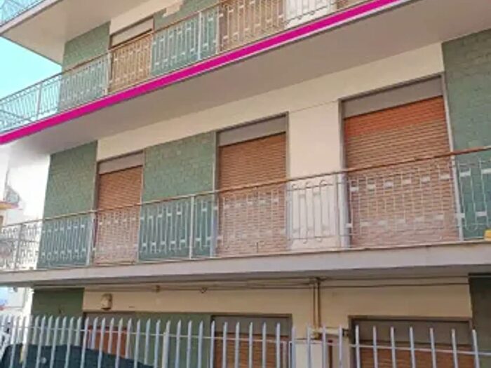 Appartamento con 5 locali in vendita in Via Emilio Ravasio, Sciacca
