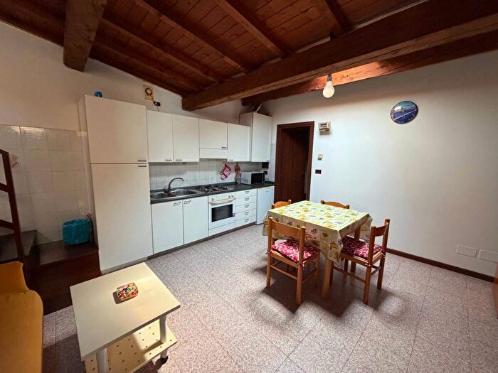 Appartamento bilocale in affitto in Contra Mure San Michele, Centro Storico, Vicenza