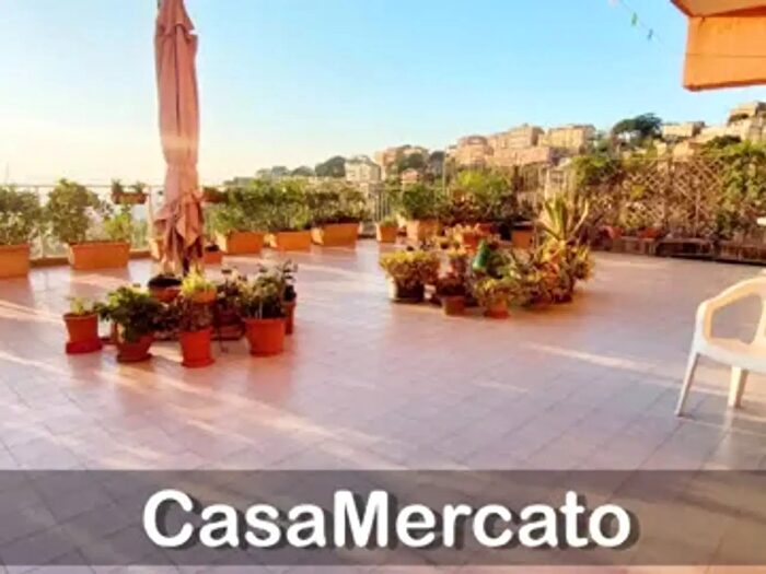 Appartamento trilocale in vendita in Via Roma, Rocca Di Papa