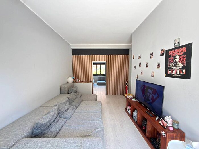 Appartamento trilocale in affitto in Viale Faenza, Tre Castelli Faenza, Milano